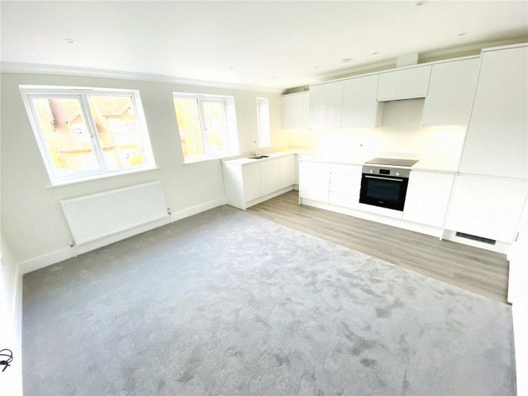 Images for High Wycombe EAID:1119467267 BID:LWT