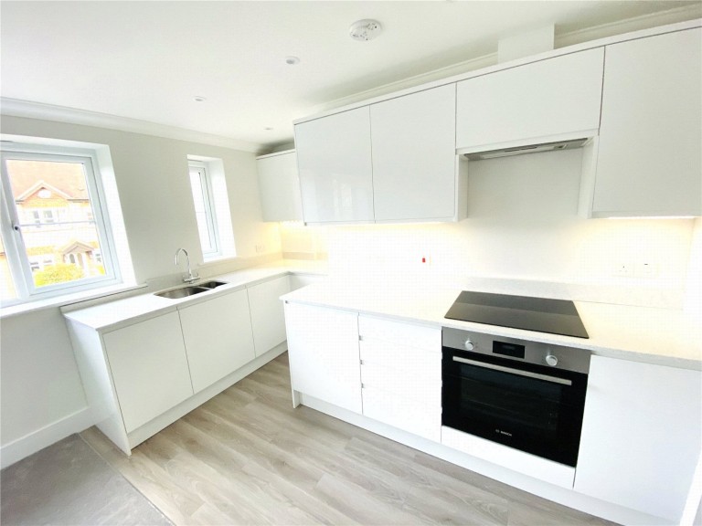 Images for High Wycombe EAID:1119467267 BID:LWT