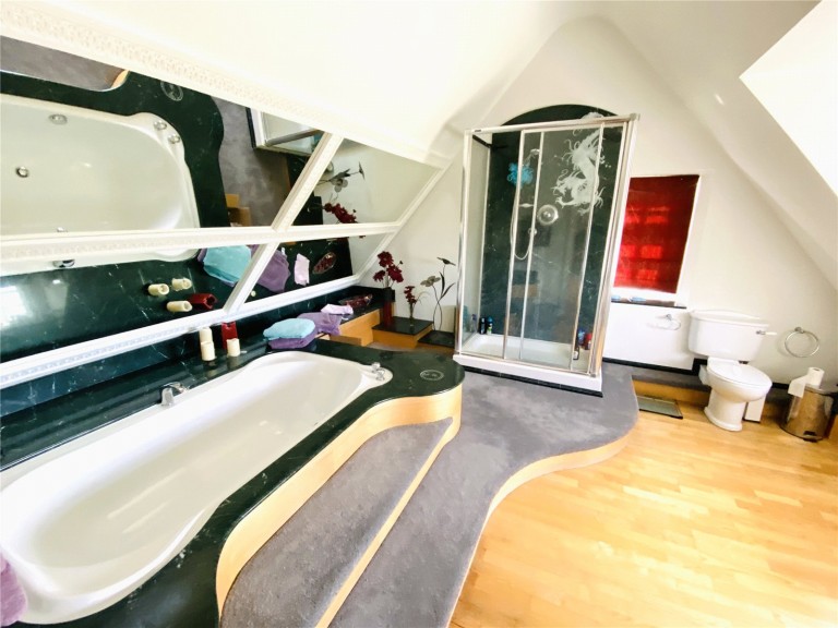 Images for White Pit Lane, Wooburn Green EAID:1119467267 BID:LWT