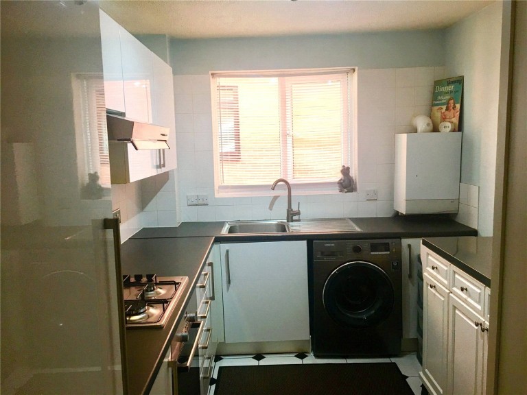 Images for Station Road, 38 Station Road, Barnet EAID:1119467267 BID:LWT