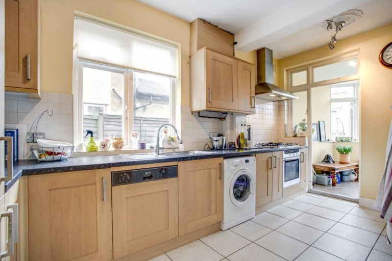 Images for Oakwood EAID:1119467267 BID:LWT