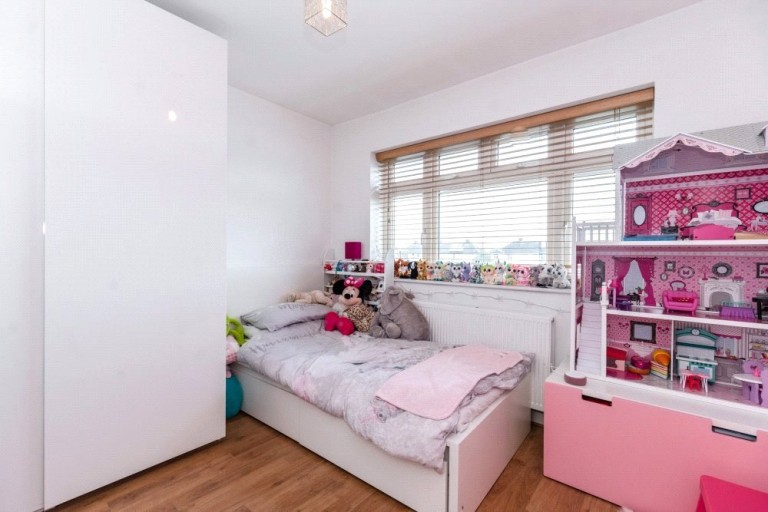 Images for Enfield, Middlesex EAID:1119467267 BID:LWT
