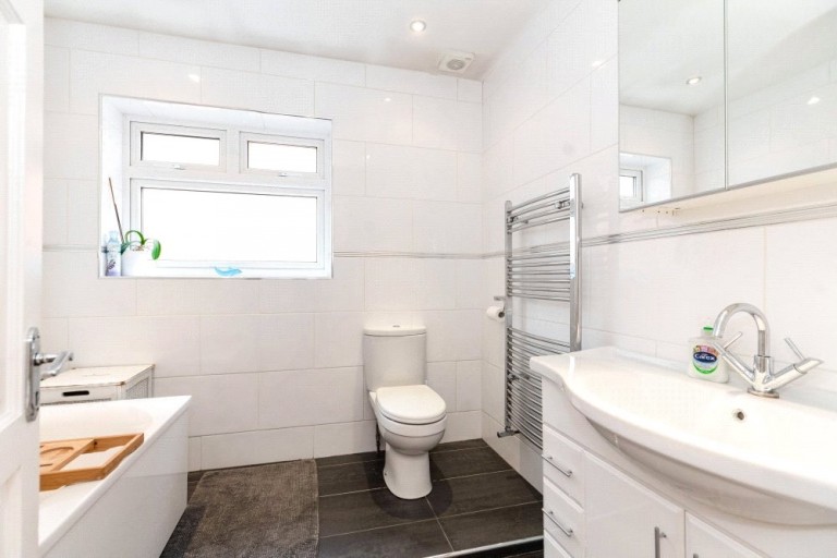 Images for Enfield, Middlesex EAID:1119467267 BID:LWT