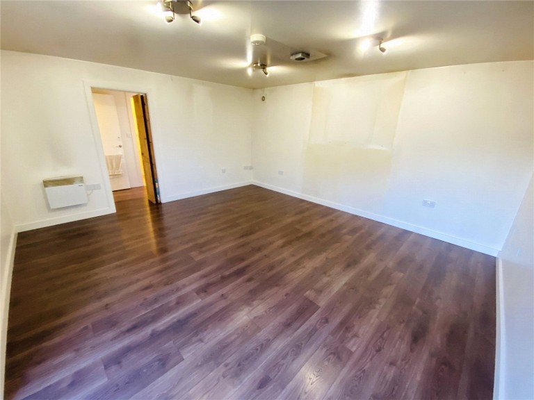 Images for New Southgate EAID:1119467267 BID:LWT