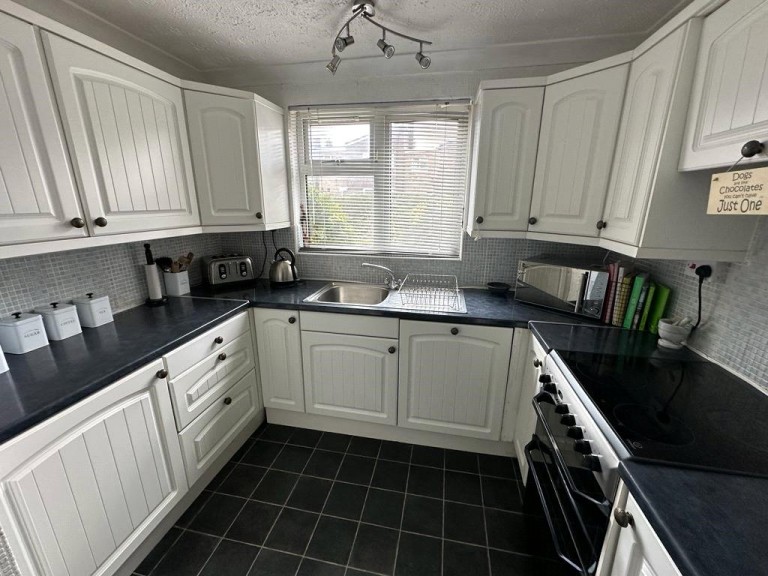 Images for Stevenage, Hertfordshire EAID:1119467267 BID:LWT