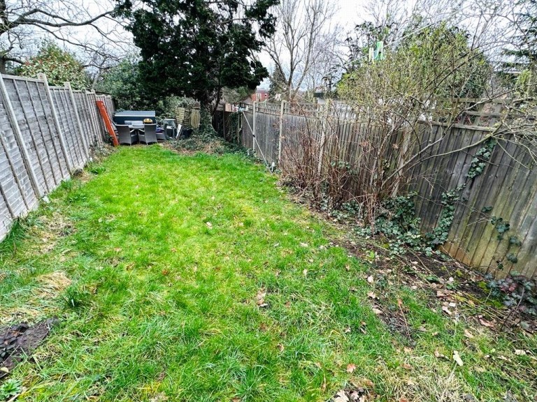 Images for New Southgate EAID:1119467267 BID:LWT
