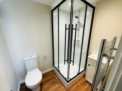 Images for Roydon