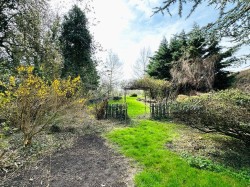 Images for Roydon