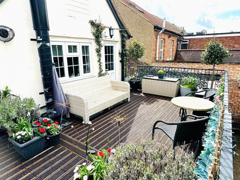 Images for Wooburn Green, Buckinghamshire EAID:1119467267 BID:LWT