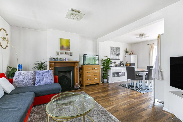 Images for Potters Bar EAID:1119467267 BID:LWT
