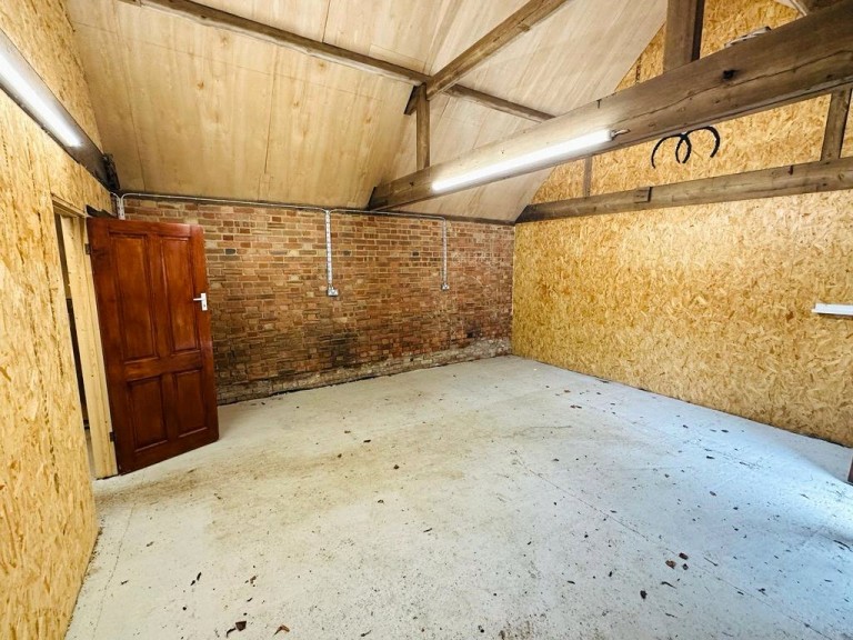 Images for Elstree EAID:1119467267 BID:LWT