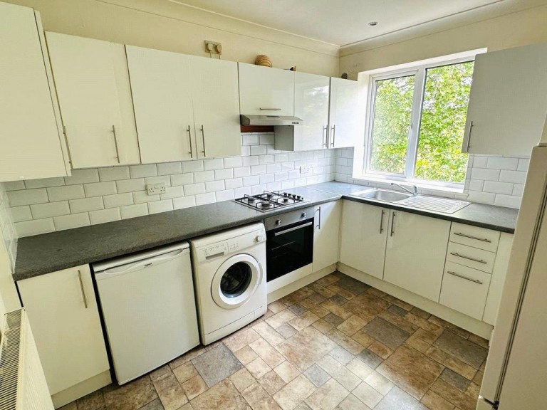 Images for Park Road, Barnet EAID:1119467267 BID:LWT