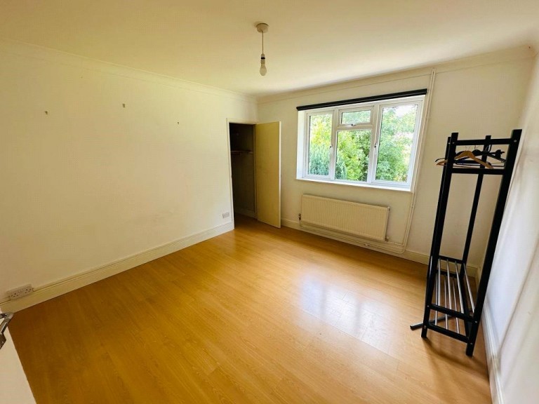 Images for Park Road, Barnet EAID:1119467267 BID:LWT
