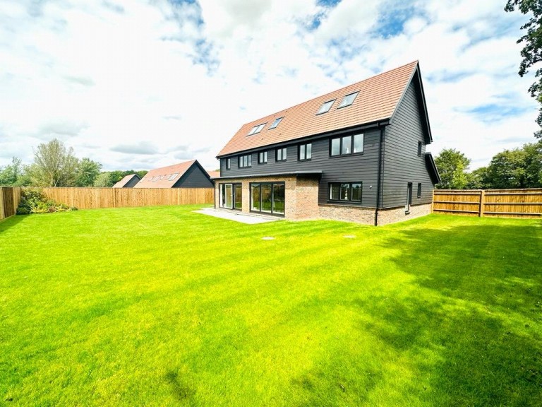 Images for Thaxted EAID:1119467267 BID:LWT