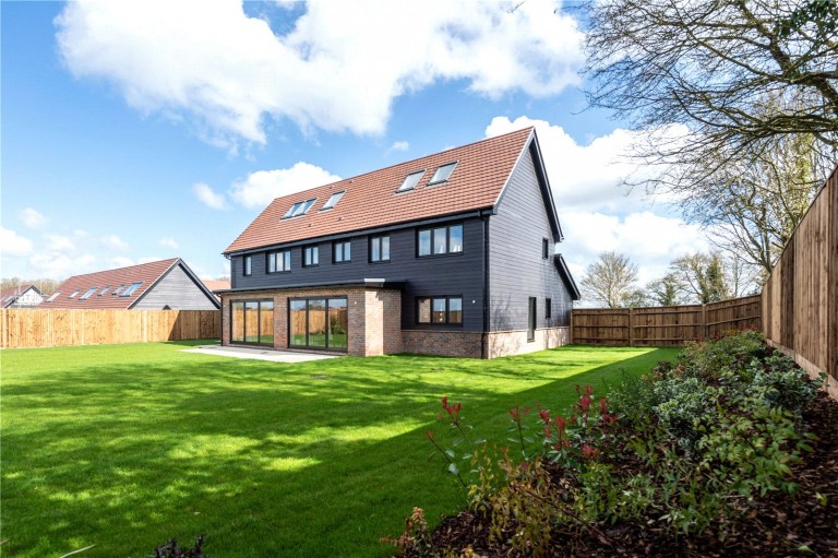 Images for Thaxted EAID:1119467267 BID:LWT