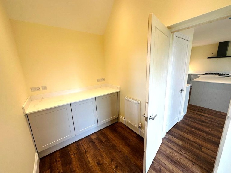 Images for Aldenham Road EAID:1119467267 BID:LWT
