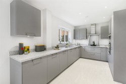 Images for Castlefield, Preston, Hertfordshire