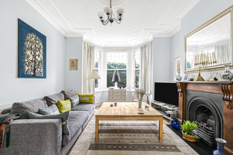Images for Finchley EAID:1119467267 BID:LWT