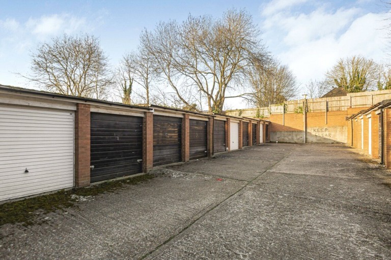 Images for Finchley EAID:1119467267 BID:LWT