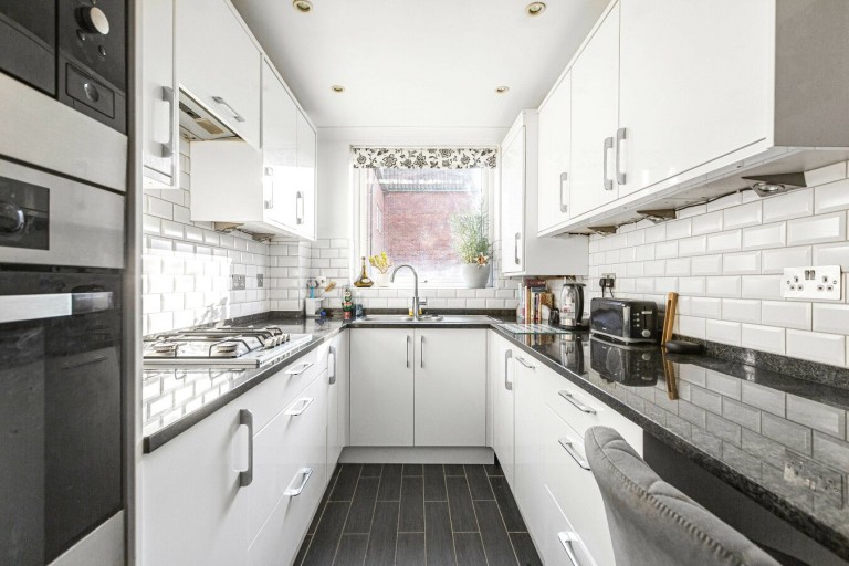 Images for Finchley EAID:1119467267 BID:LWT