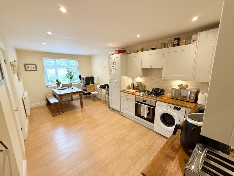 Images for Aldenham Road, Elstree EAID:1119467267 BID:LWT