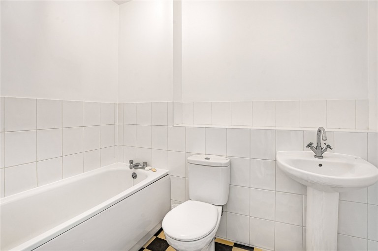 Images for Dunstable EAID:1119467267 BID:LWT