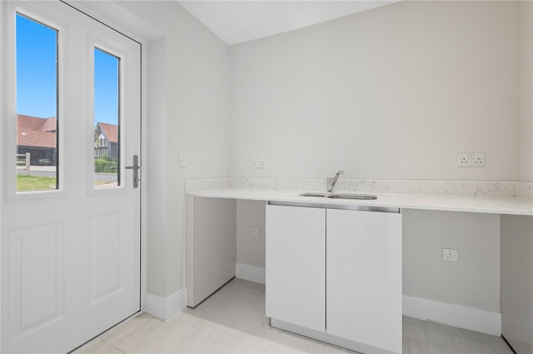 Images for Thaxted EAID:1119467267 BID:LWT