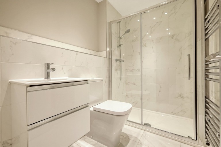 Images for Preston EAID:1119467267 BID:LWT