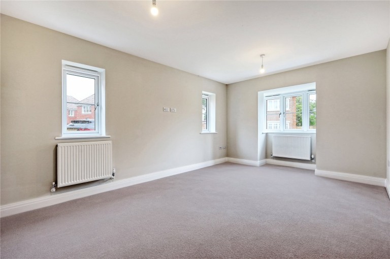 Images for Preston EAID:1119467267 BID:LWT