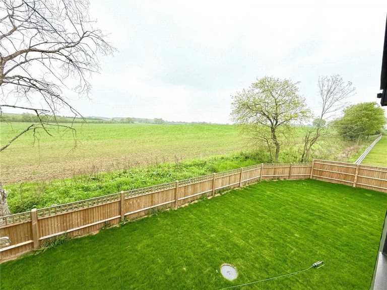 Images for Thaxted EAID:1119467267 BID:LWT