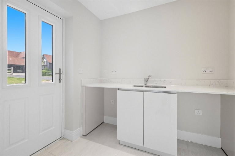 Images for Thaxted EAID:1119467267 BID:LWT