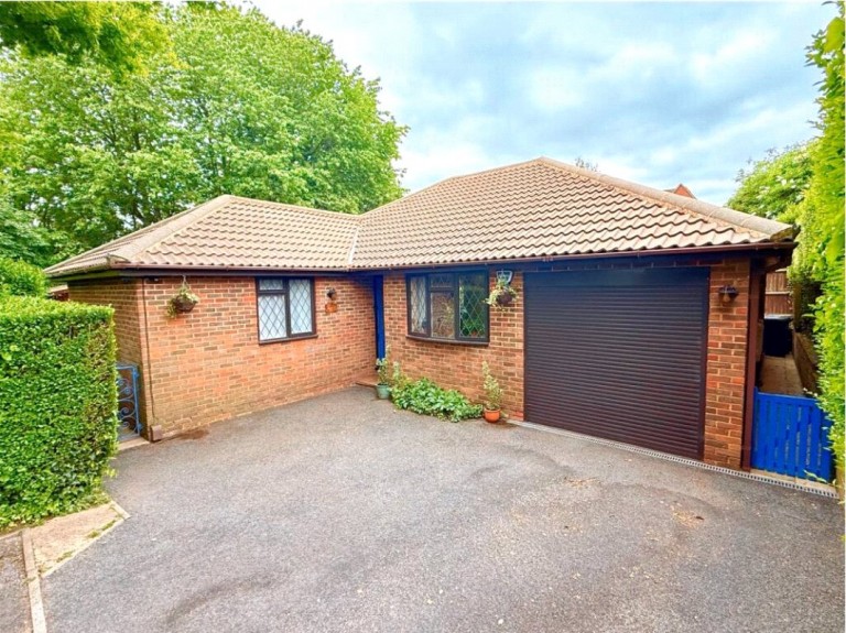 Images for Marlow Bottom, Buckinghamshire EAID:1119467267 BID:LWT