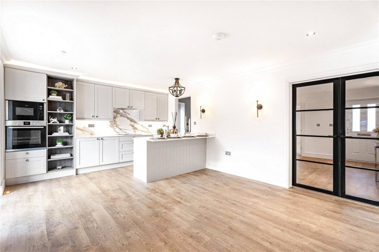 Images for Amersham Road, Hazlemere EAID:1119467267 BID:LWT