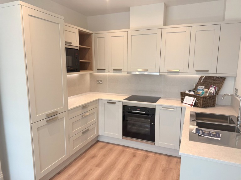 Images for Maidenhead EAID:1119467267 BID:LWT