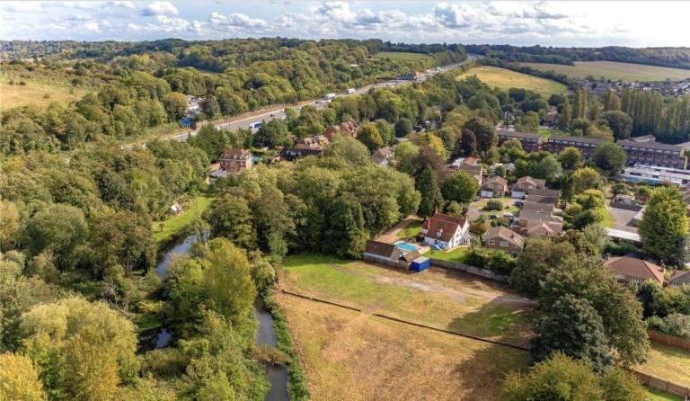 Images for Wooburn Green, Bucks EAID:1119467267 BID:LWT