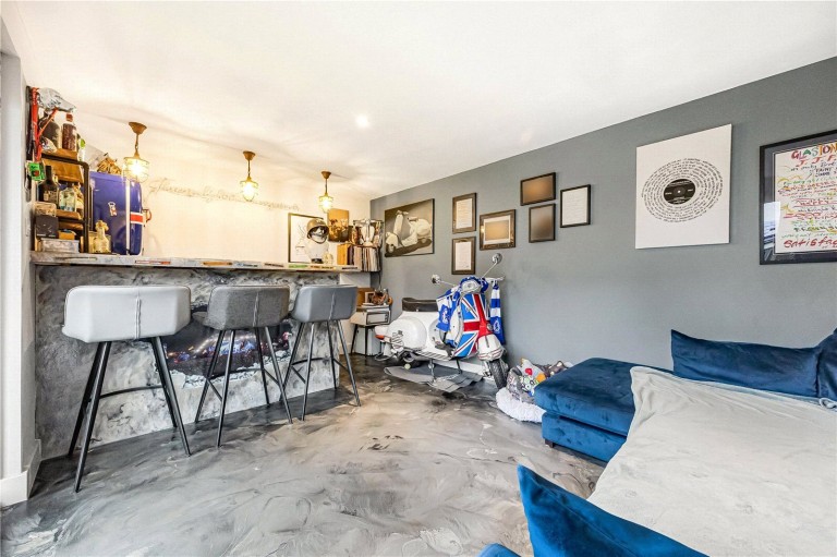 Images for Hazlemere, Buckinghamshire EAID:1119467267 BID:LWT