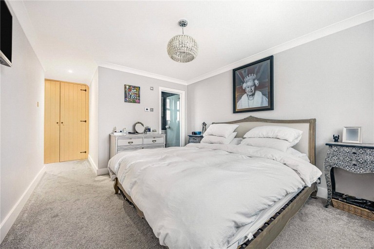 Images for Hazlemere, Buckinghamshire EAID:1119467267 BID:LWT